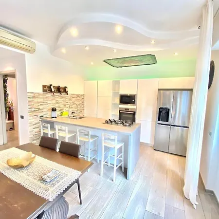 Bocconi Home, Moderno Con 2 Bagni E 2 Da Letto Mailand