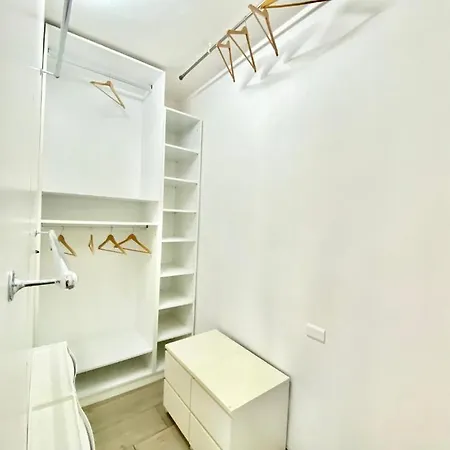 Bocconi Home, Moderno Con 2 Bagni E 2 Da Letto Mailand